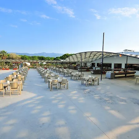 Afytos Tatil Koyu Resort *