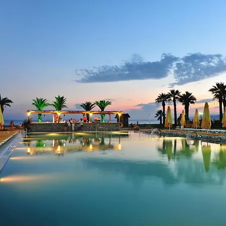 Afytos Tatil Koyu * Akçay