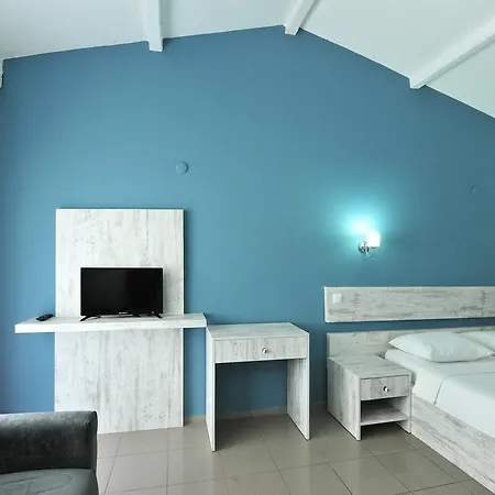 Afytos Tatil Koyu Resort